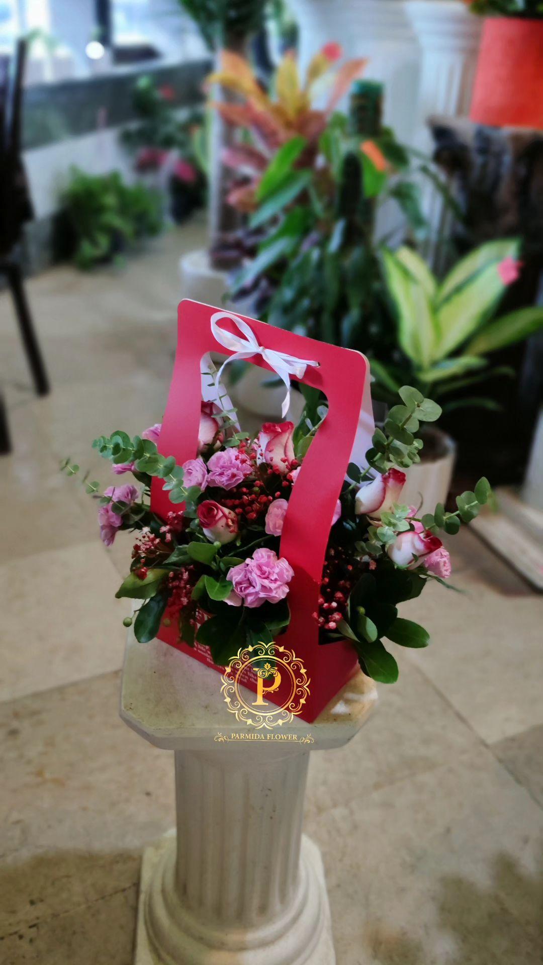 رز،میخک،عروس،اکالیپتوس