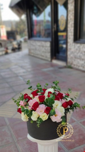 باکس گل  گرد مخمل کد00118