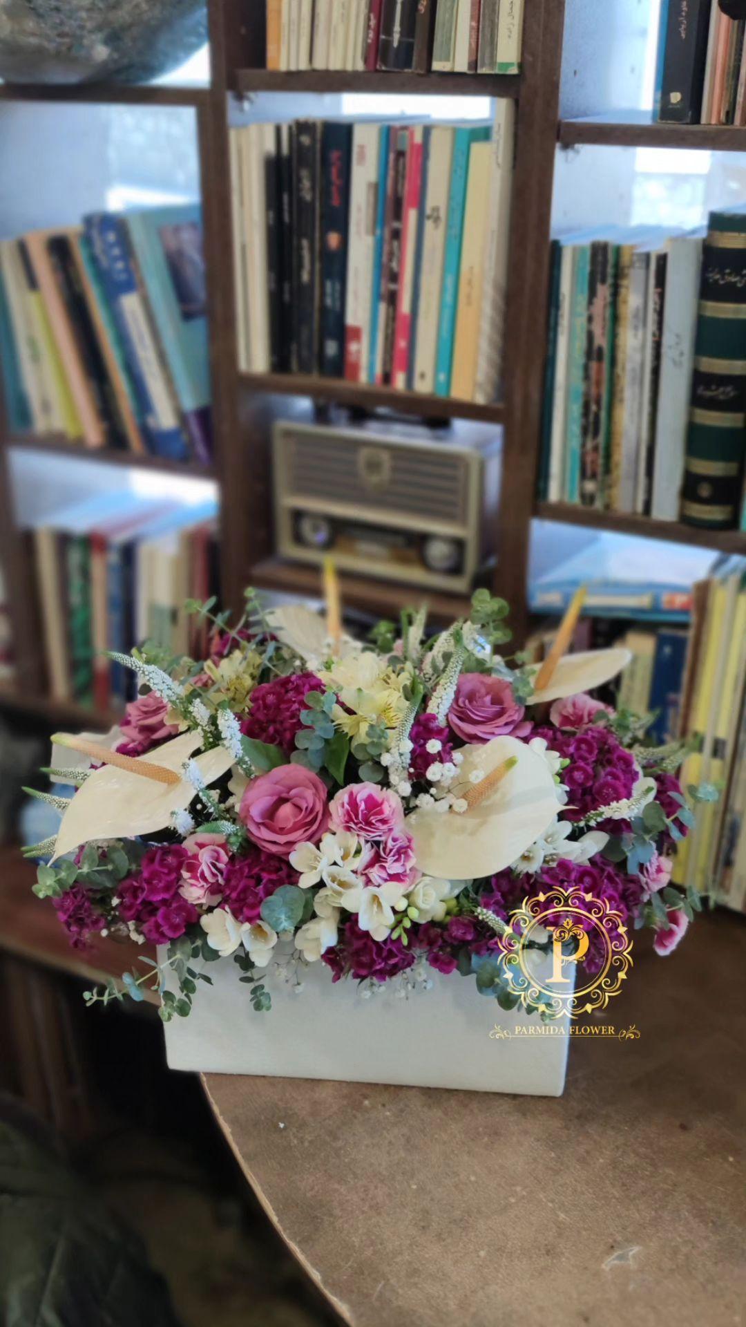 آنتریوم،فرزیا،میخک،رز،قلم فور،عروس،ورونیکا،اکالیپتوس