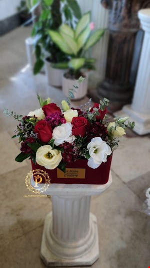 باکس گل  مستطیل مخمل کد00140