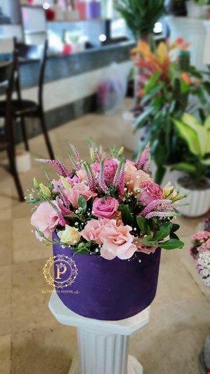 باکس گل گرد مخمل کد00141