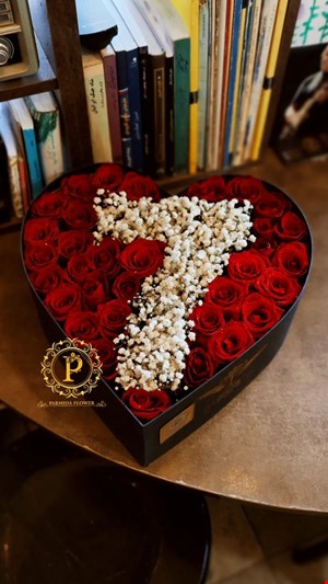 باکس گل قلب کد00164
