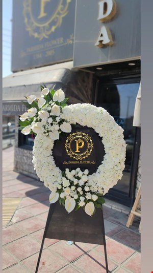 تاج گل حلقه ای درباری کد00411