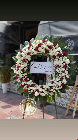 تاج گل حلقه ای کد00422