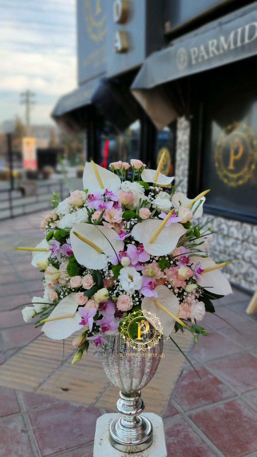 آنتریوم،ارکیده،رزمینیاتوری،لیسینتوس،داوودی،ورونیکا،عروس