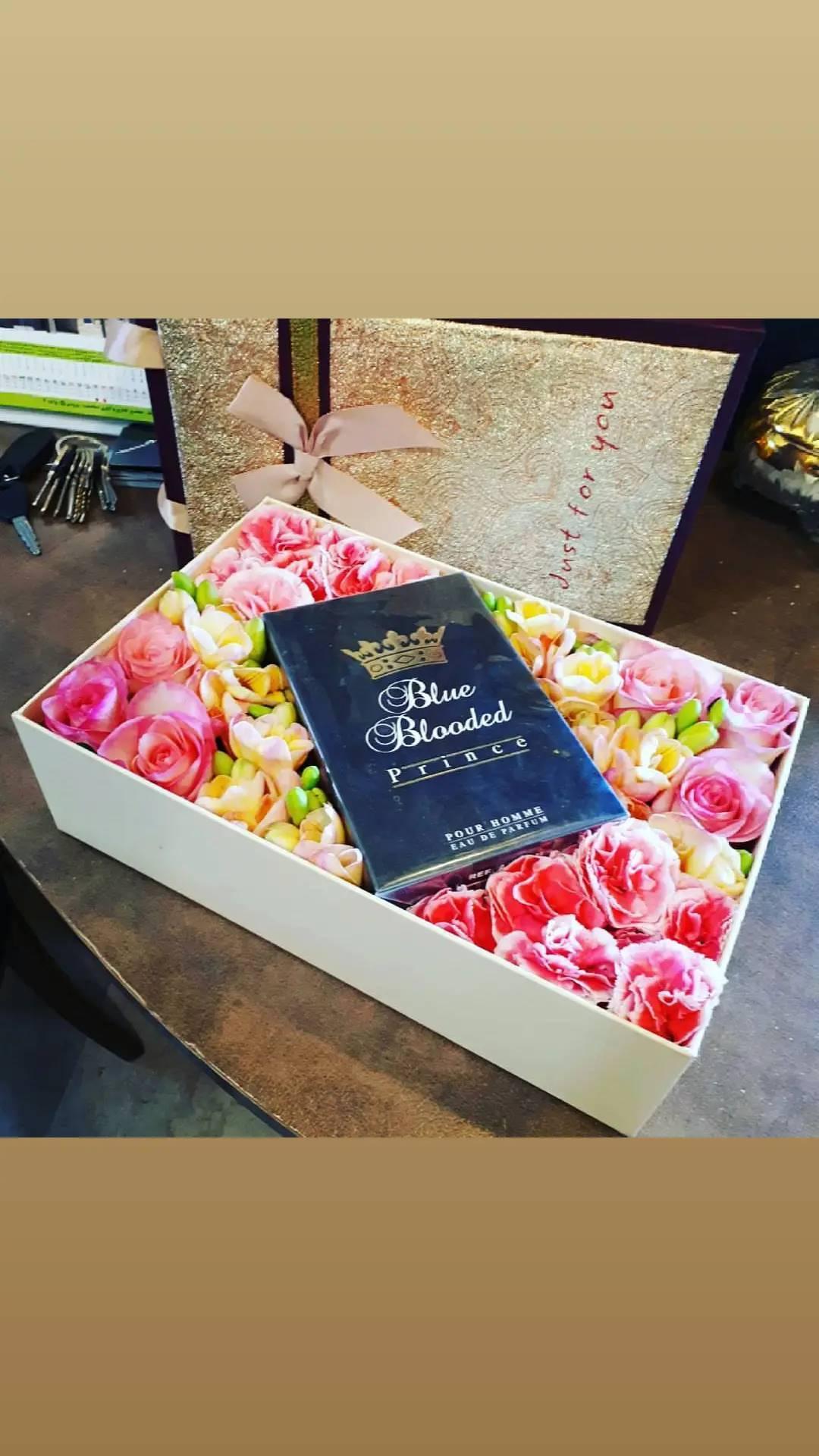 میخک فرزیا رز 